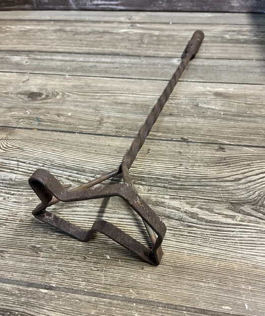 Vintage Cattle Cow Branding Iron Farm Tool Hand Forged Farm Tool Twisted Handle