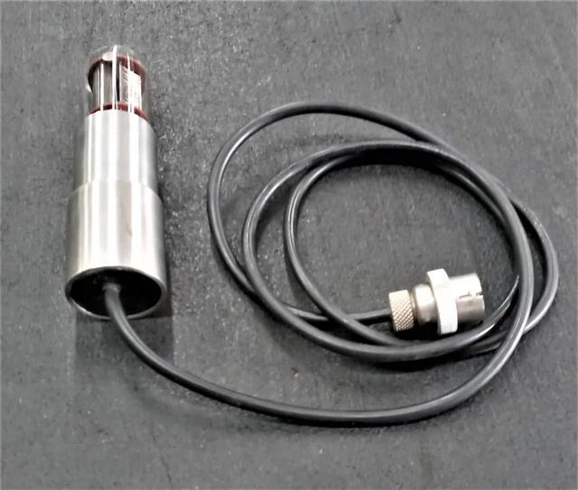 Type 031A Photomultiplier Tube with Base