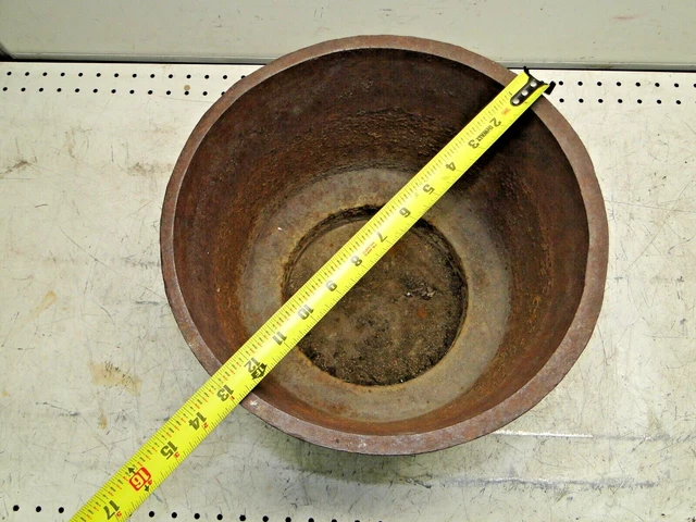 Primitive Vintage Heavy Duty Cast Iron Steel Pot 92lbs 13x13x11  1/2" Thick