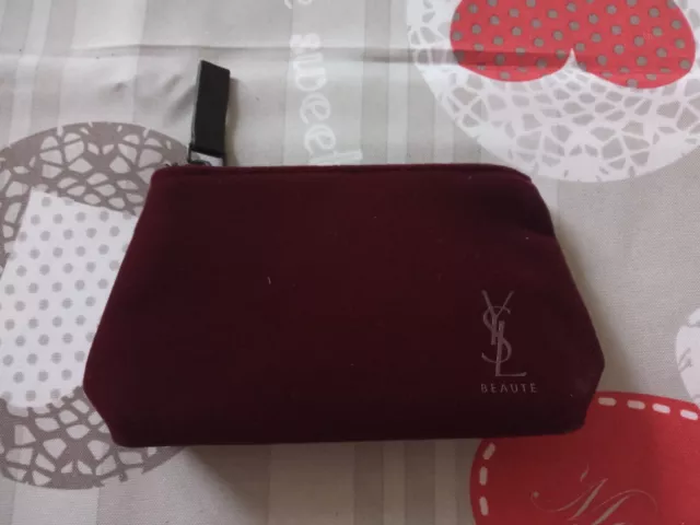 Ravissante petite Trousse à maquillage "Yves St Laurent" - neuve