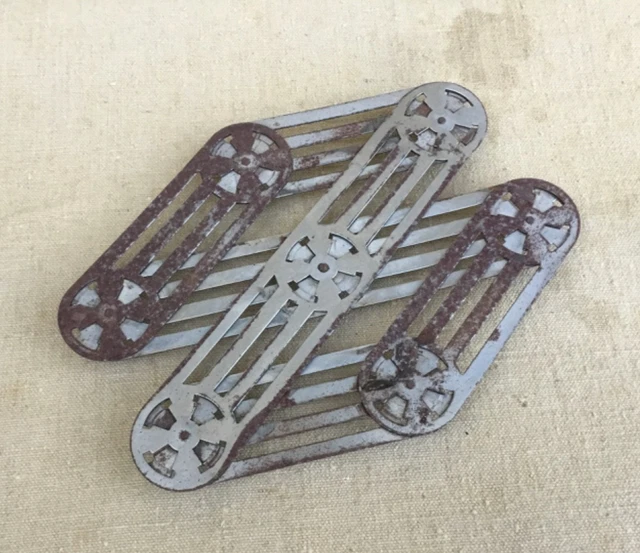 Dessous de Plat Ancien JACQUES ADNET Extensible Métal