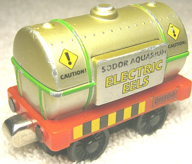 THOMAS & FRIENDS Sodor Aquarium Electric Eels Take & Play Magnetic ...