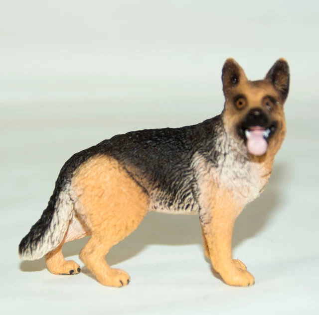 SCHLEICH GERMAN SHEPHERD Female Adult Dog Toy Figure 16831 £7.48