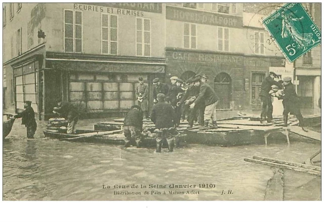 94.MAISON-ALFORT.n°28985.DISTRIBUTION DU PAIN.INONDATIONS JANCIER 1910