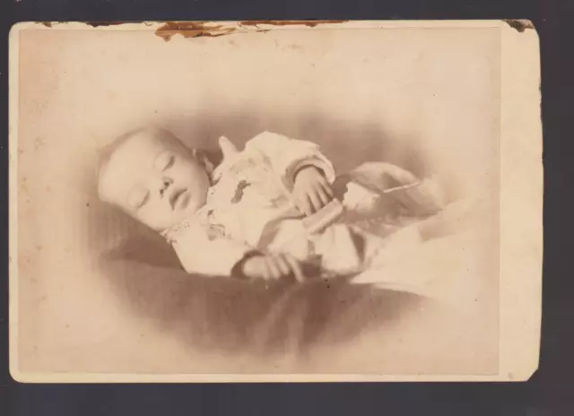 c1900 POST MORTEM Cabinet Photo DEAD BABY Child POIGNANT! Sad FUNERAL WAKE