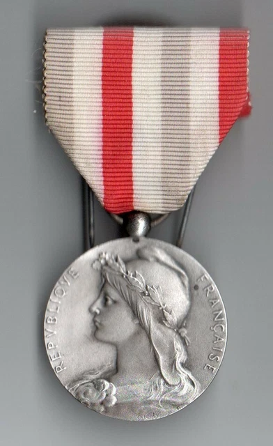 Chemin de fer - MEDAILLE D'HONNEUR ARGENT DES CHEMINS DE FER, Ministère des Travaux Publics , attribuée en 1938 , graveur O. ROTY