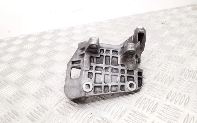 Audi A6 S6 C7 4G 2011 Diesel Support de générateuralternateur 059903143AJ