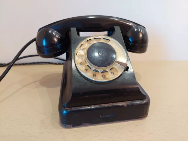 Sowjetunion Schwarzes Bakelit-Drehtelefon VEF Nr. 17.  Original der UdSSR