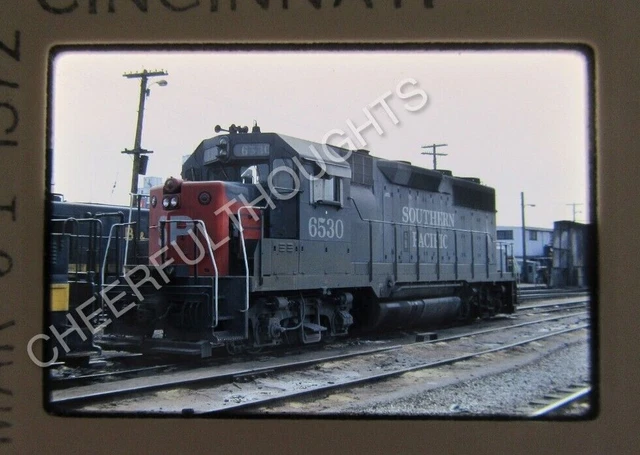 Original '72 Kodachrome Slide SP Southern Pacific 6530 GP35 Cincinnati, OH 34V30