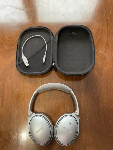 Bose QuietComfort 35 QC35 Wireless Headphones - Silver