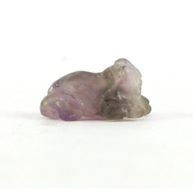 A Pyu to Pagan amethyst bead in the form of a lion Y3375