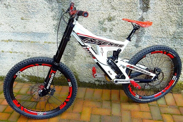 intense m3 downhill bike