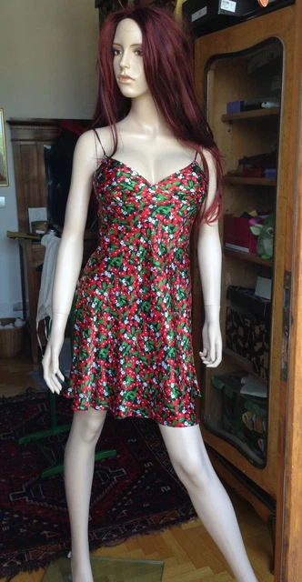 Vestito nero con ciliegie rosse shop