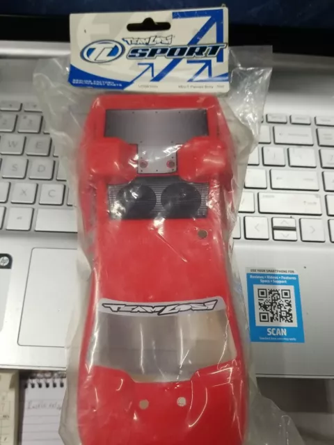 Team Losi Mini T body red losb1003