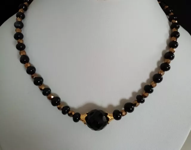 Schmuck Halskette Perlenkette mit  ca. 100 Jahre  alten böhmischen Perlen  44 cm