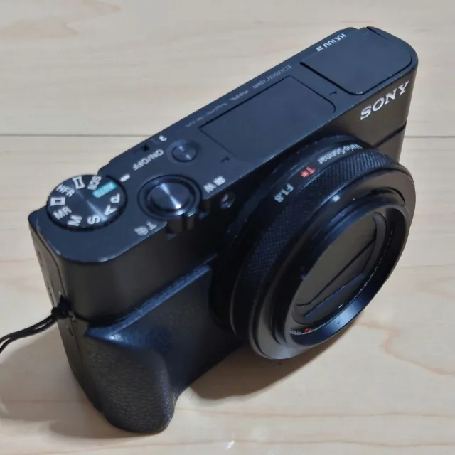 【Near Mint】Sony Cyber-Shot DSC-RX100M4 RX100 IV Digital Camera good