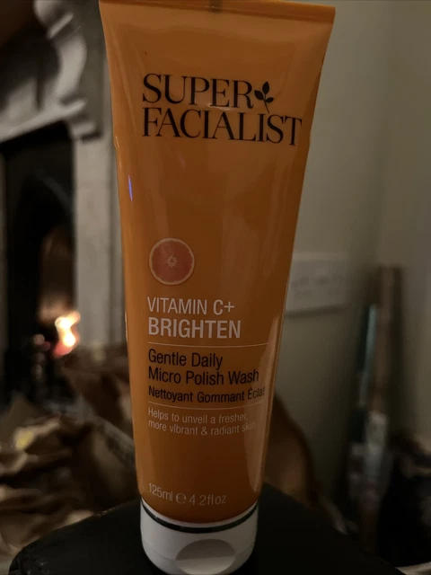 Super Facialist - Vitamina C+ Lavaggio Micro Lucido Giornale (Lavaggio Viso - 125 ml)