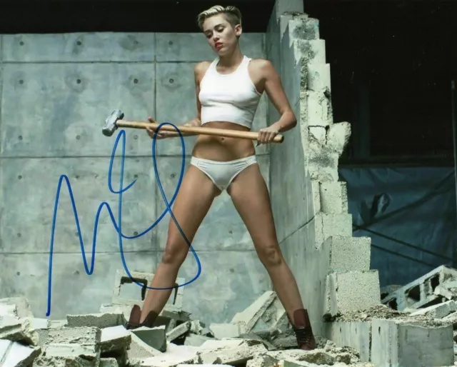 Miley Cyrus  Poster Con Autografo Locandina 45X32Cm