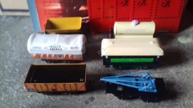 HORNBY  HACHETTE LOT 6 WAGONS  Marchandises TRAIN Ech 0 (lot 10)