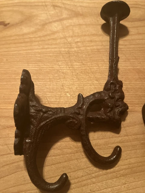Antique Cast Iron Wall Hooks Victorian Ornate Lion Head Towel Coat Hat Hangers 3