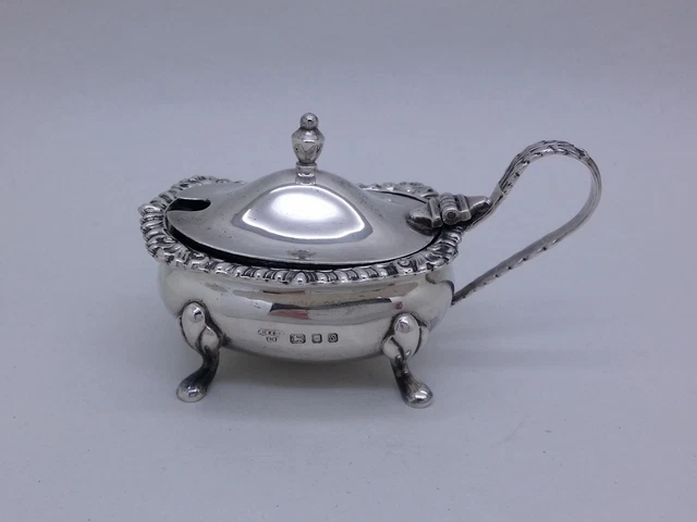 Solid Silver Gadrooned Condiment Mustard Pot by A Chick & Sons 1973 London - 55g