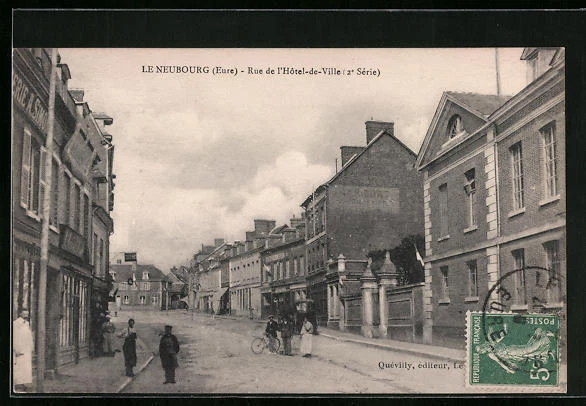 CPA Le Neubourg, Rue de l´Hotel-de-Ville 1919