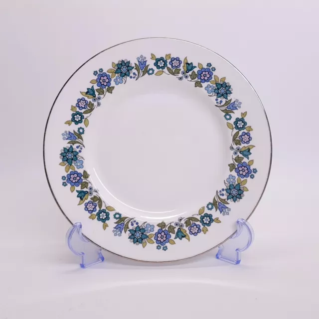 Royal Doulton Esprit China Large Dinner Plate / White Floral ~ 27cm ~ Beautiful