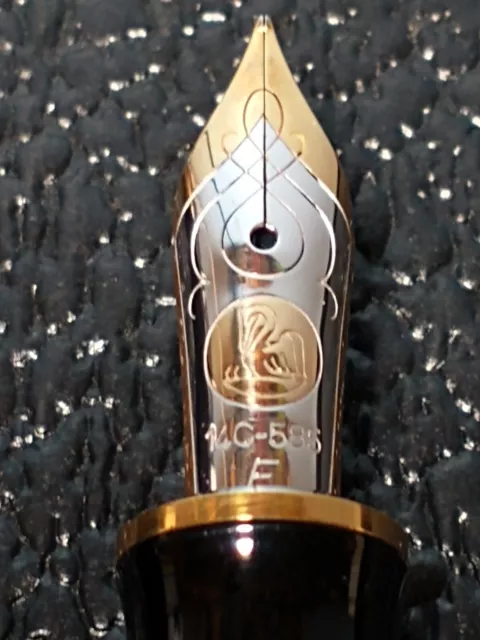 Pelikan M600 14C 585 Gold Fine Nib Vintage 1990'S Fountain Pen