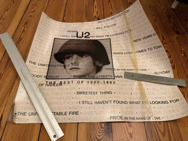U2 : Shop Display The Best Of 1980-1990