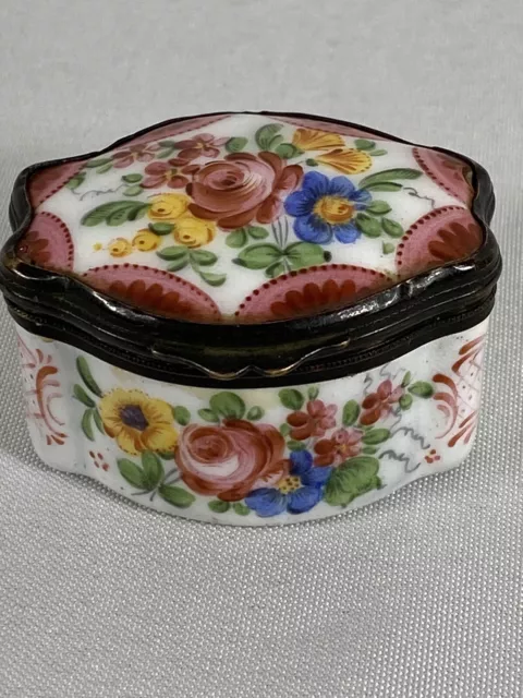 Antique 18c English Georgian Bilston/Battersea Enamel Box Exquisite Florals