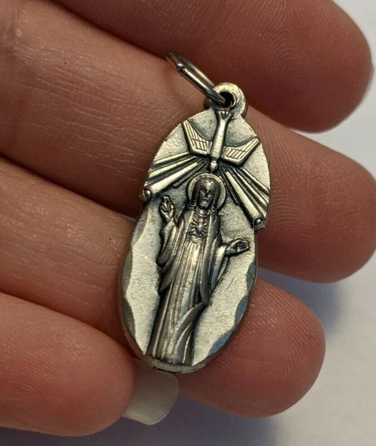 VINTAGE ANTIQUE RELIGIOUS Medal Pendant SACRED HEART OF JESUS (#161) $8 ...