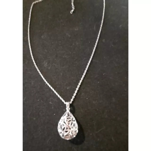 Sterling Silver Teardrop Filigree Necklace