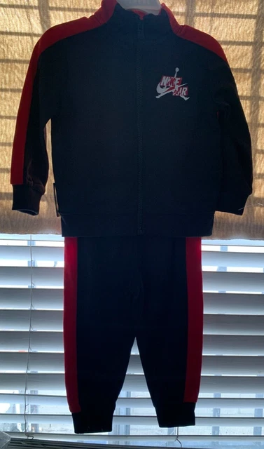 Air Nike 2PC kid's jogger suit Size 18 Month