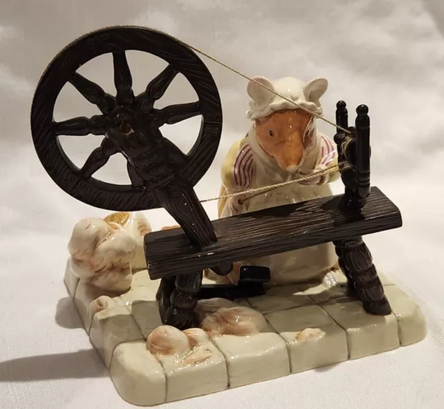 Royal Doulton Brambly Hedge LILY WEAVER SPINNING DBH 58