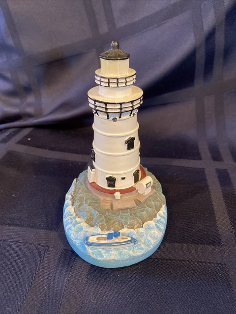 Spoontiques  Lighthouse 9045 Saybrook Breakwater CT Figurine 4.5" high