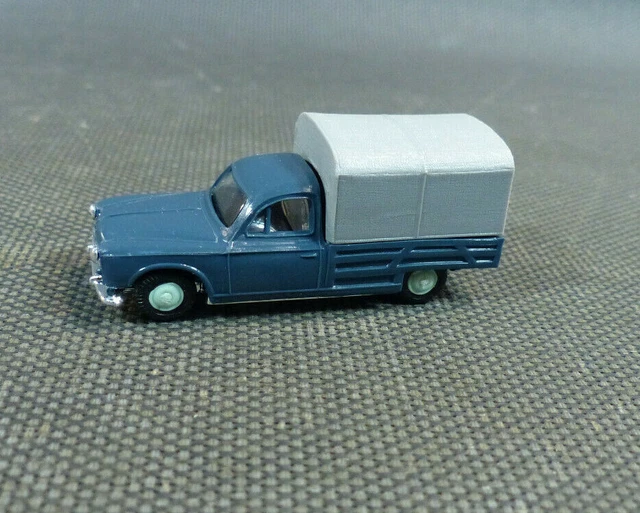 Voitures miniatures gris NOREV en plastique