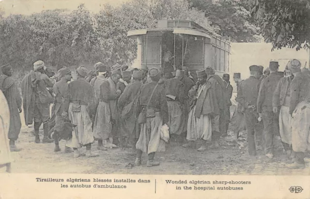Cpa Guerre Tirailleurs Algeriens Blesses Dans Autobus