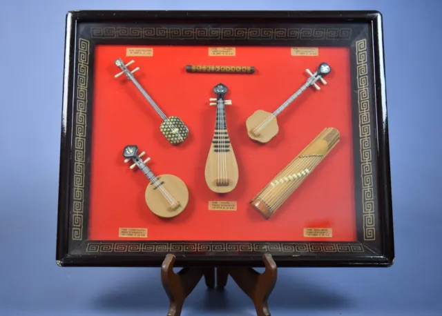 Quadro bacheca miniature strumenti musicali in legno mandolino flauto Giappone