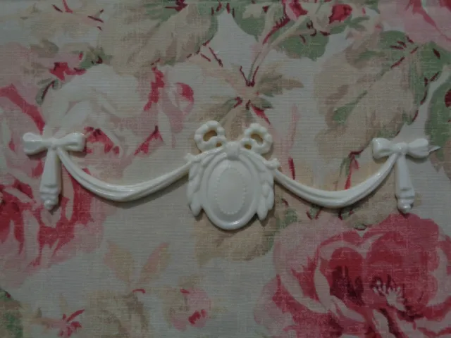 New! Bow Ribbon Medallions Center 10" x 3 5/8" Furniture Applique Architectural