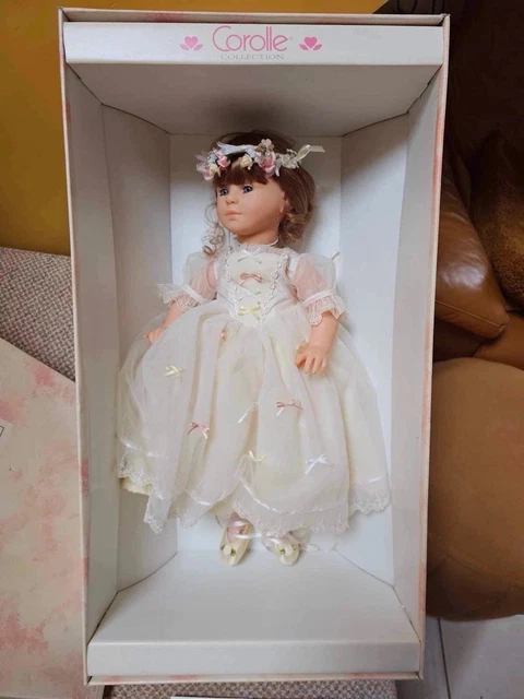 Rarissime poupée Corolle en porcelaine Espérance Catherine R 250