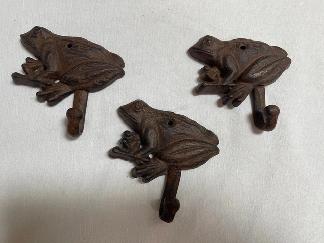3 Cast Iron FROG Towel Hooks Hat Rack TOAD Coat Hook Rustic Ranch PLANT GARDEN