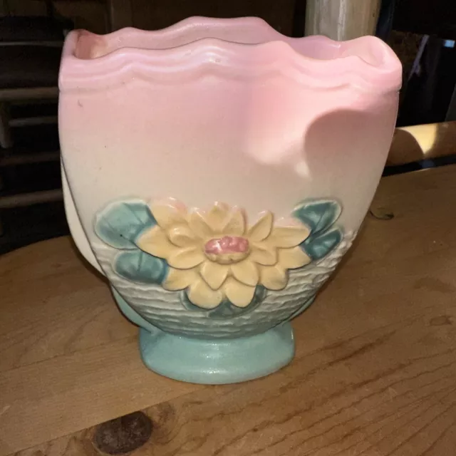 Vintage Hull Art Pottery Water Lily Vase L6-6 1/2