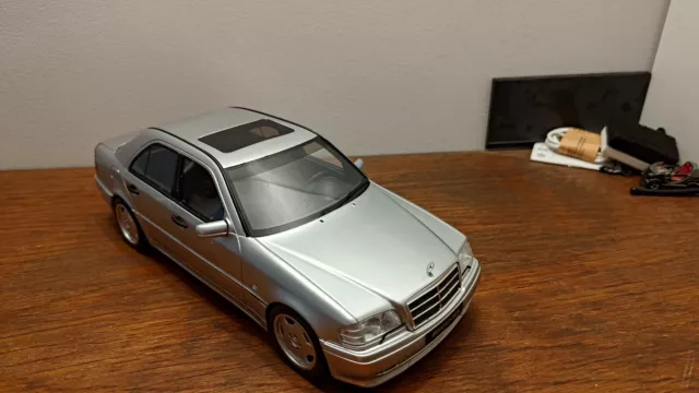 1/18 Mercedes-Benz C36 AMG W202 grise OTTO MOBILE OT443