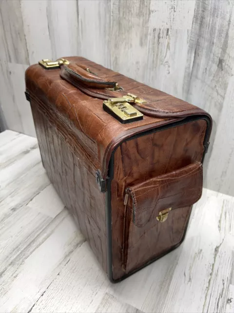 Vtg Pilot’s Salesman Suitcase Prop Bag Costume Decor Distressed 7x13x17 Rare