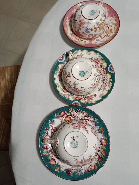 Tasse à café avec soucoupe, d'un service à thé et à café de douze pièces (R 1208