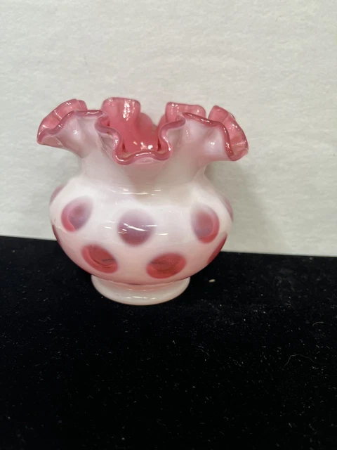 ANTIQUE/VINTAGE FENTON COIN Dot Cranberry & White Opalescent