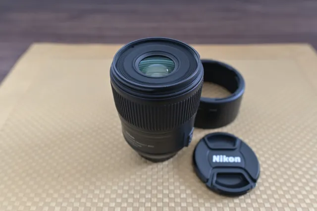 Nikon Nikkor FX AF-S 60mm f2.8 G SWM ED Micro IF Lens Macro