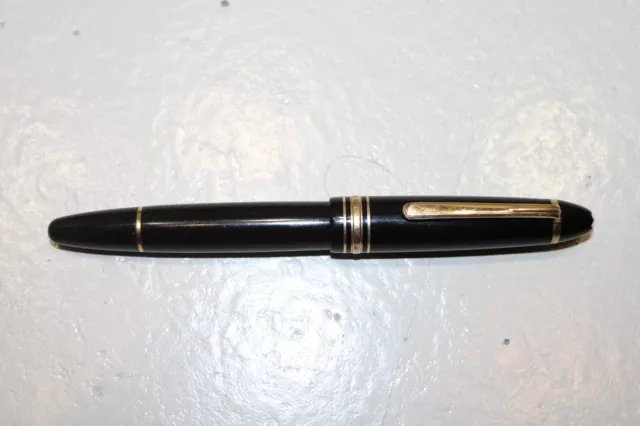 Stylo plume Montblanc 146