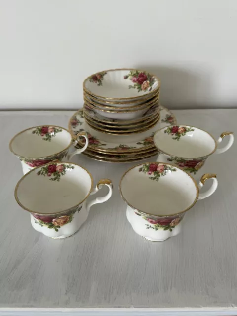 Antique Royal Albert Old Country Roses Tea Set, Bowls, Tea Cup and Saucers.