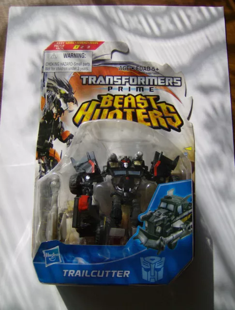 Hasbro Transformers Prime Beast Hunters Cyberverse Commander Class Trailcutter